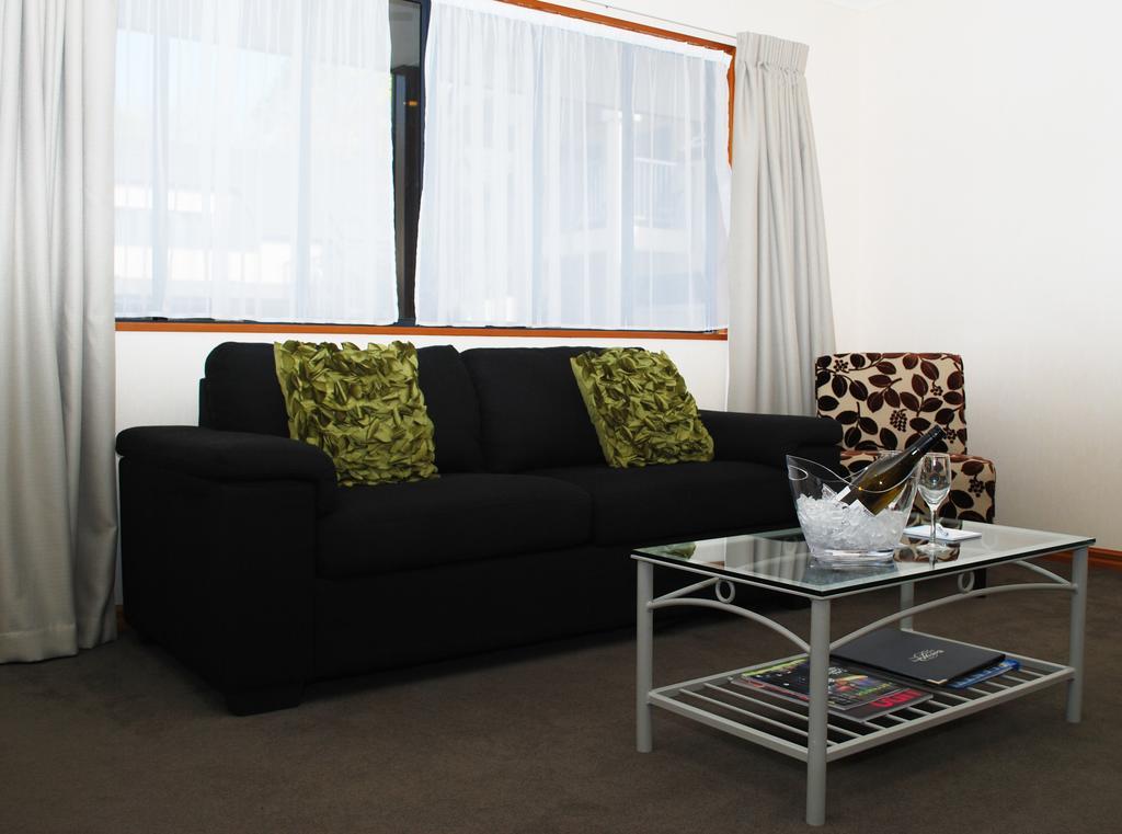 Bethlehem Motor Inn And Conference Centre Tauranga Room photo
